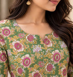 Meadow Bloom Floral tunic Short Top